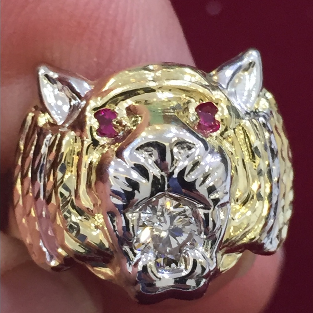 10 K Y Gold Tiger Head Ring